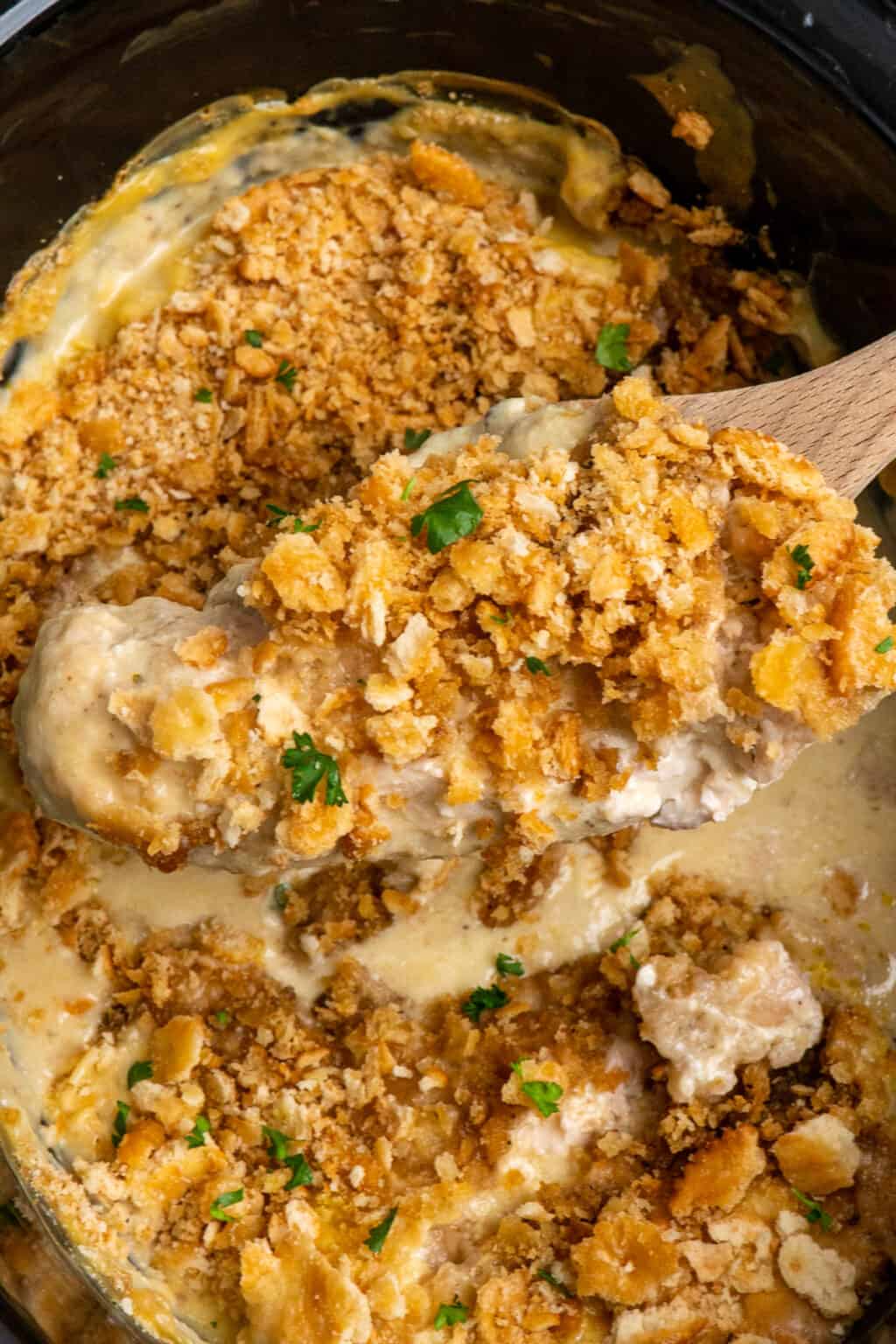 Slow Cooker Chicken Casserole (With Ritz Crackers) Slow Cooker Meals