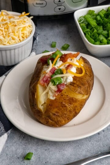 Crock Pot Baked Potatoes - Slow Cooker Meals