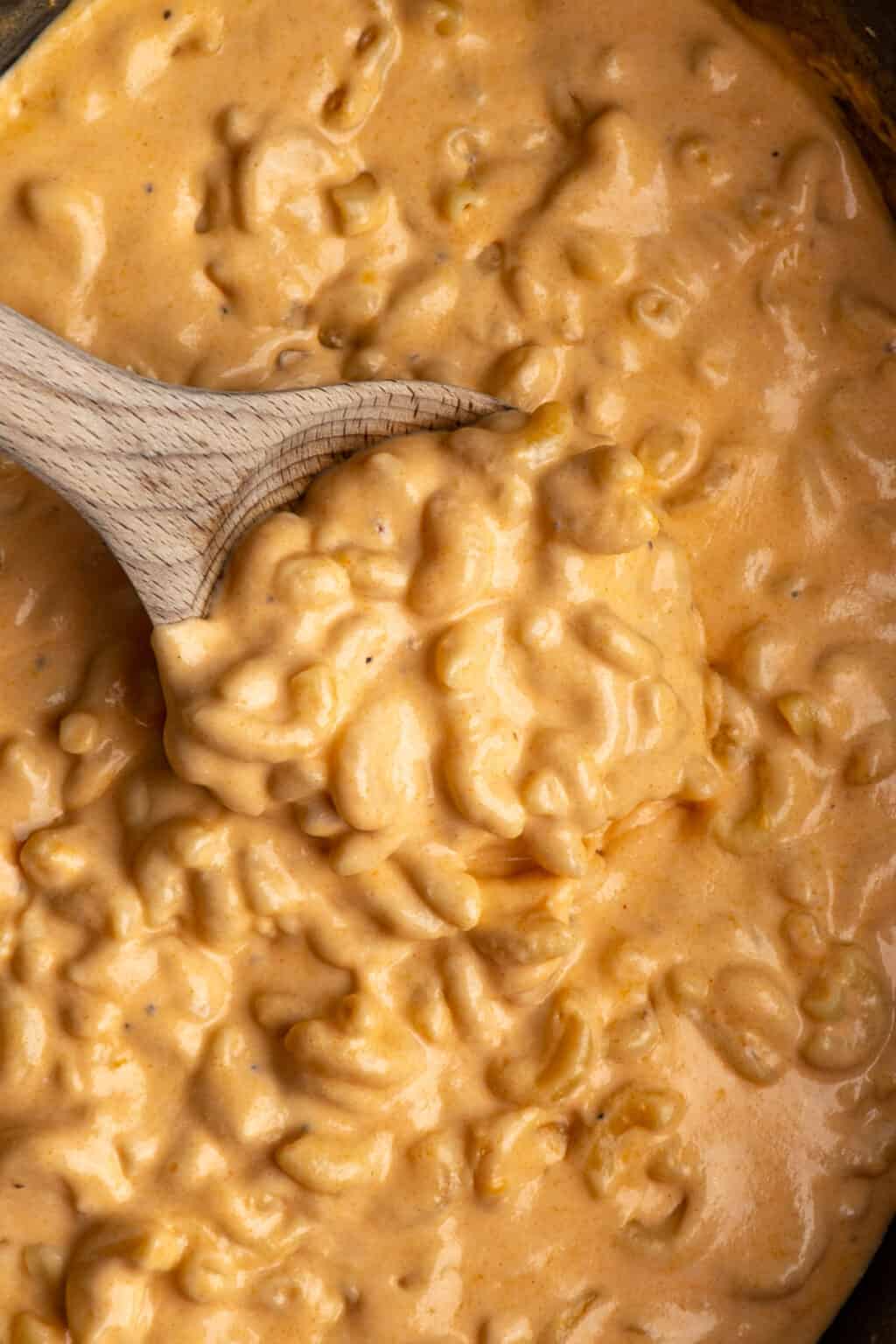 Creamy Crock Pot Mac and Cheese