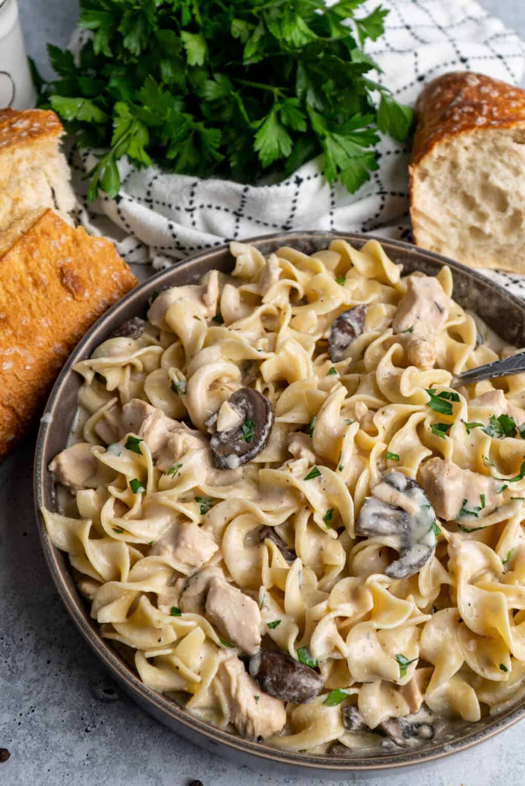 Slow Cooker Chicken Stroganoff - Slow Cooker Meals