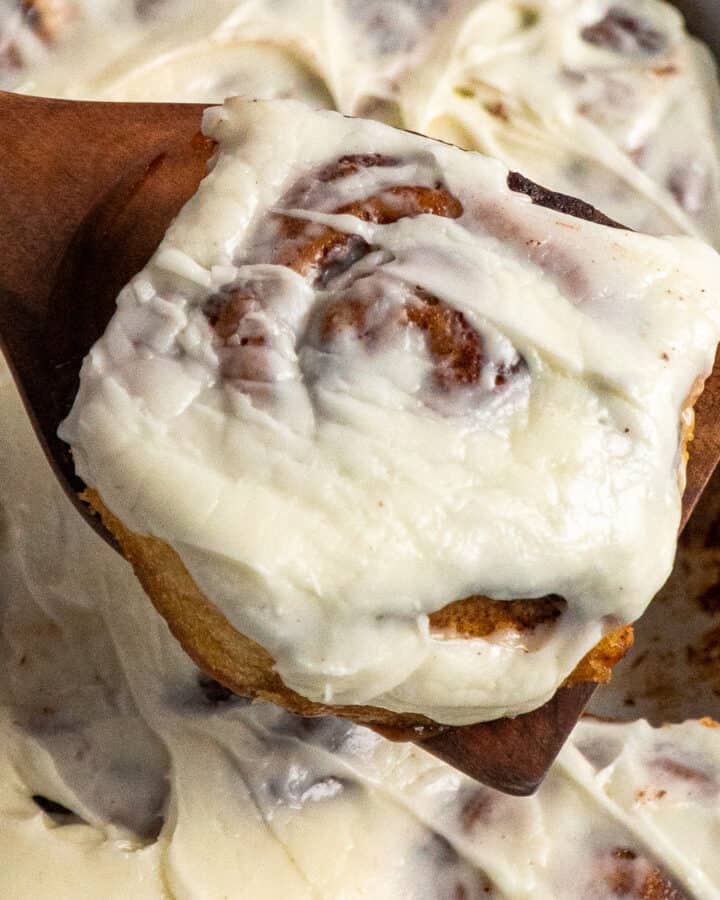 Slow Cooker Meals A Food Blog With Tasty Easy Crock Pot Recipes   Crock Pot Cinnamon Rolls 7 720x900 