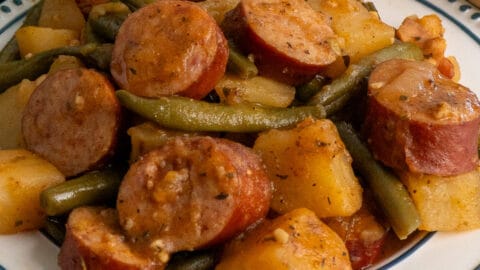 https://slowcookermeals.com/wp-content/uploads/2023/08/Crock-Pot-Sausage-Potatoes-and-Green-Beans-6-480x270.jpg