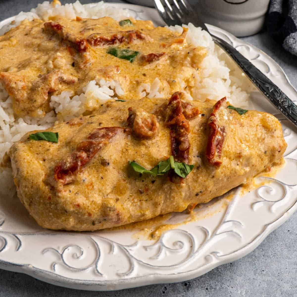 https://slowcookermeals.com/wp-content/uploads/2023/12/Crock-Pot-Marry-Me-Chicken-4.jpg