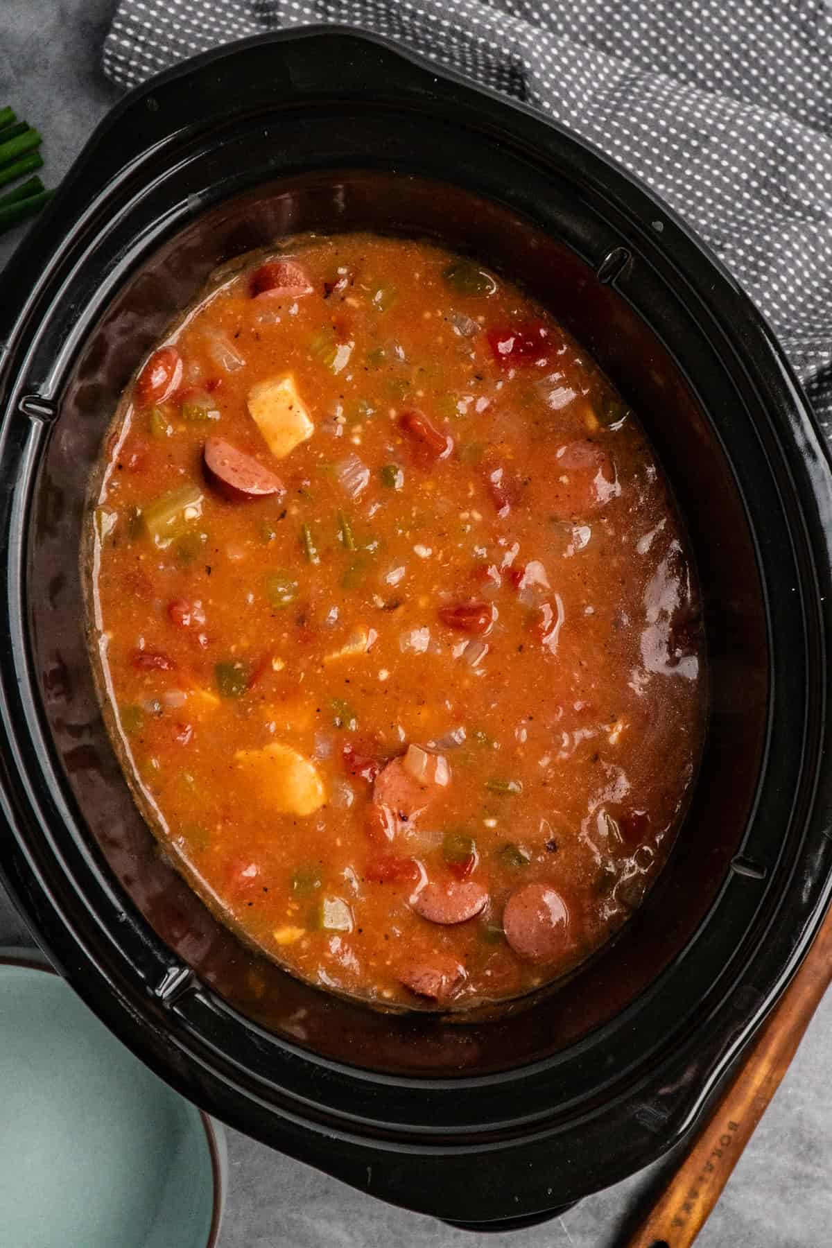 Finished slow cooker gumbo ready to be served.