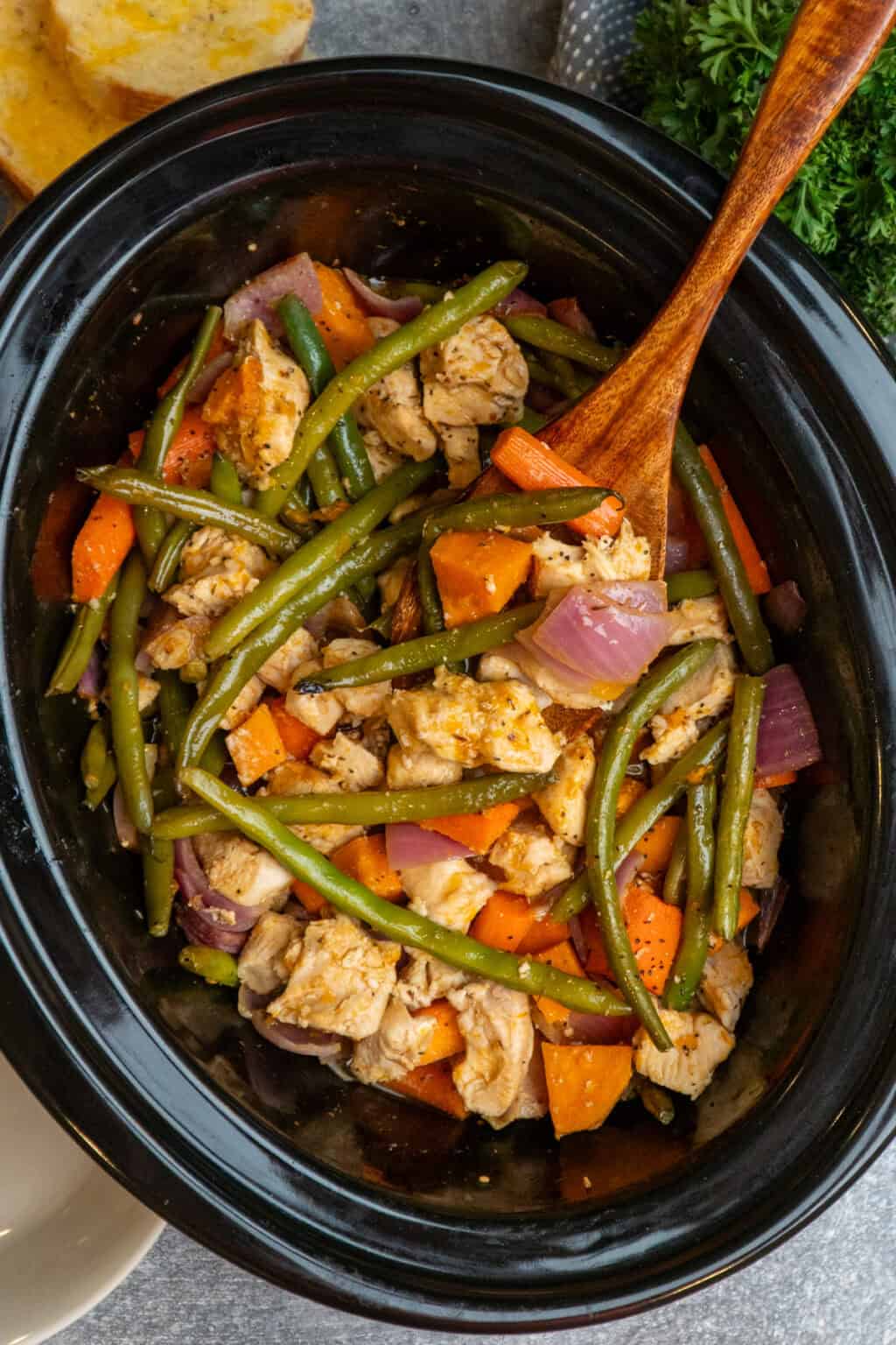 Easy Crock Pot Chicken and Vegetables